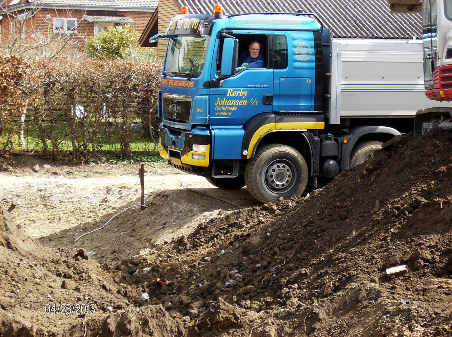 2013-04-23_12-10-21_2988 2013-04-23_12-10-21_2988