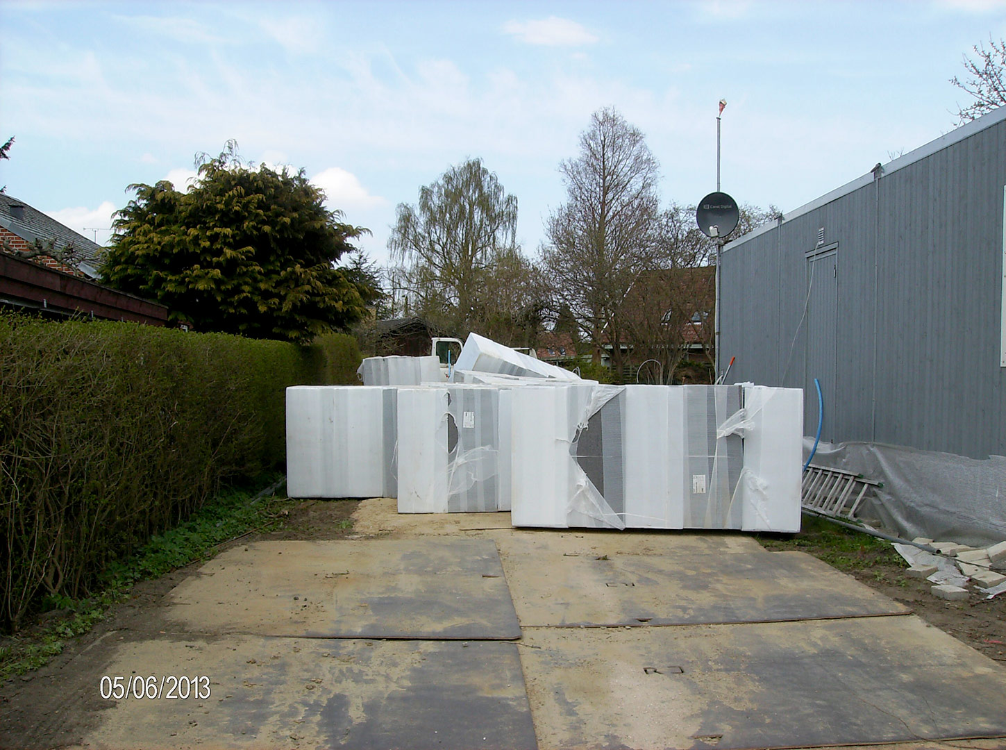 2013-05-06_12-05-07_2421 2013-05-06_12-05-07_2421