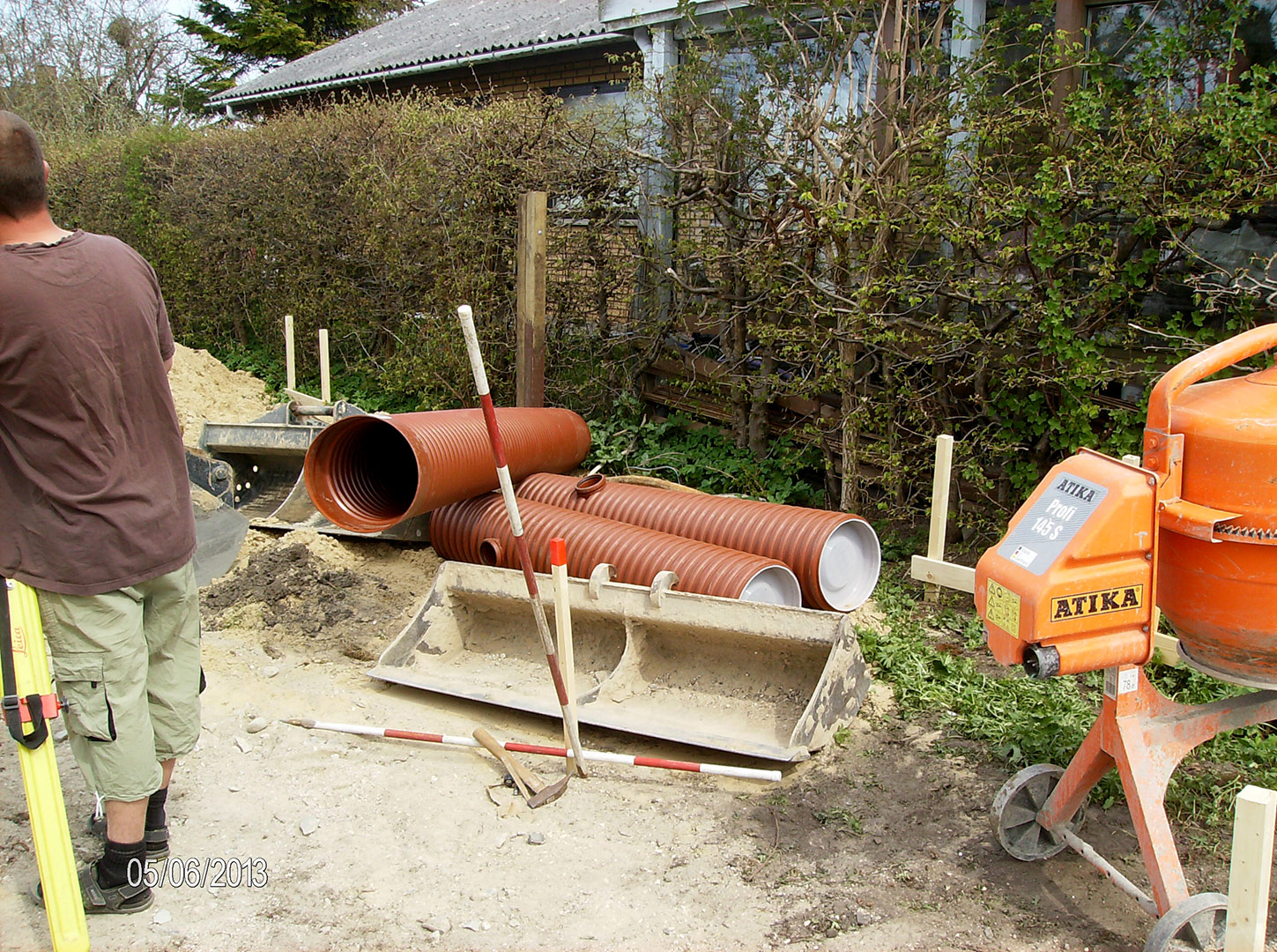 2013-05-06_12-09-32_2427 2013-05-06_12-09-32_2427