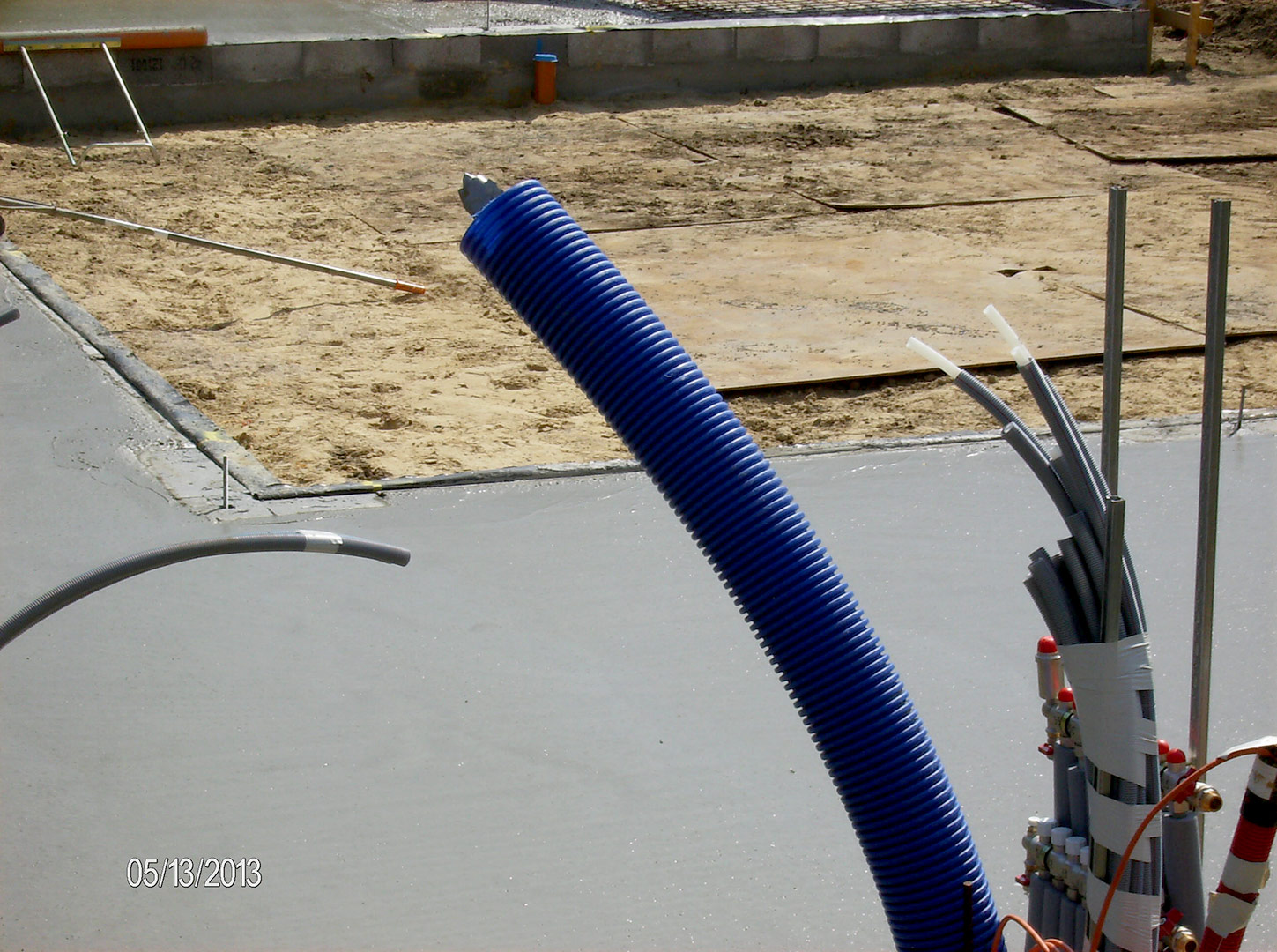 2013-05-13_09-52-30_2490 2013-05-13_09-52-30_2490