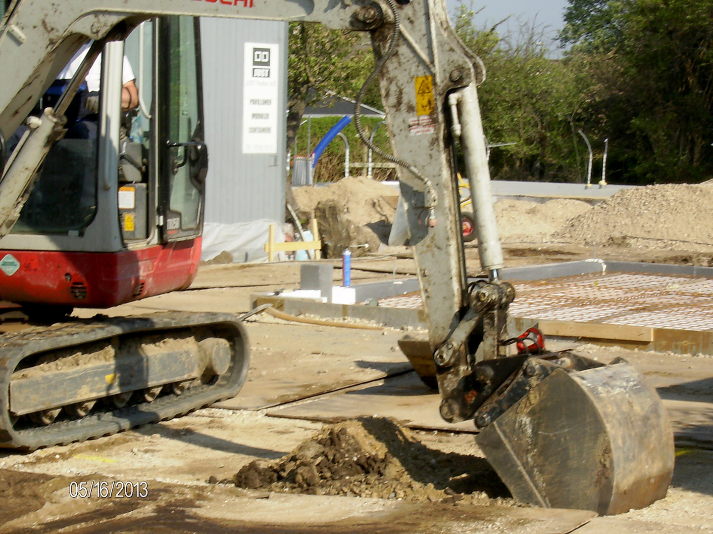 2013-05-16_08-24-19_2516 2013-05-16_08-24-19_2516