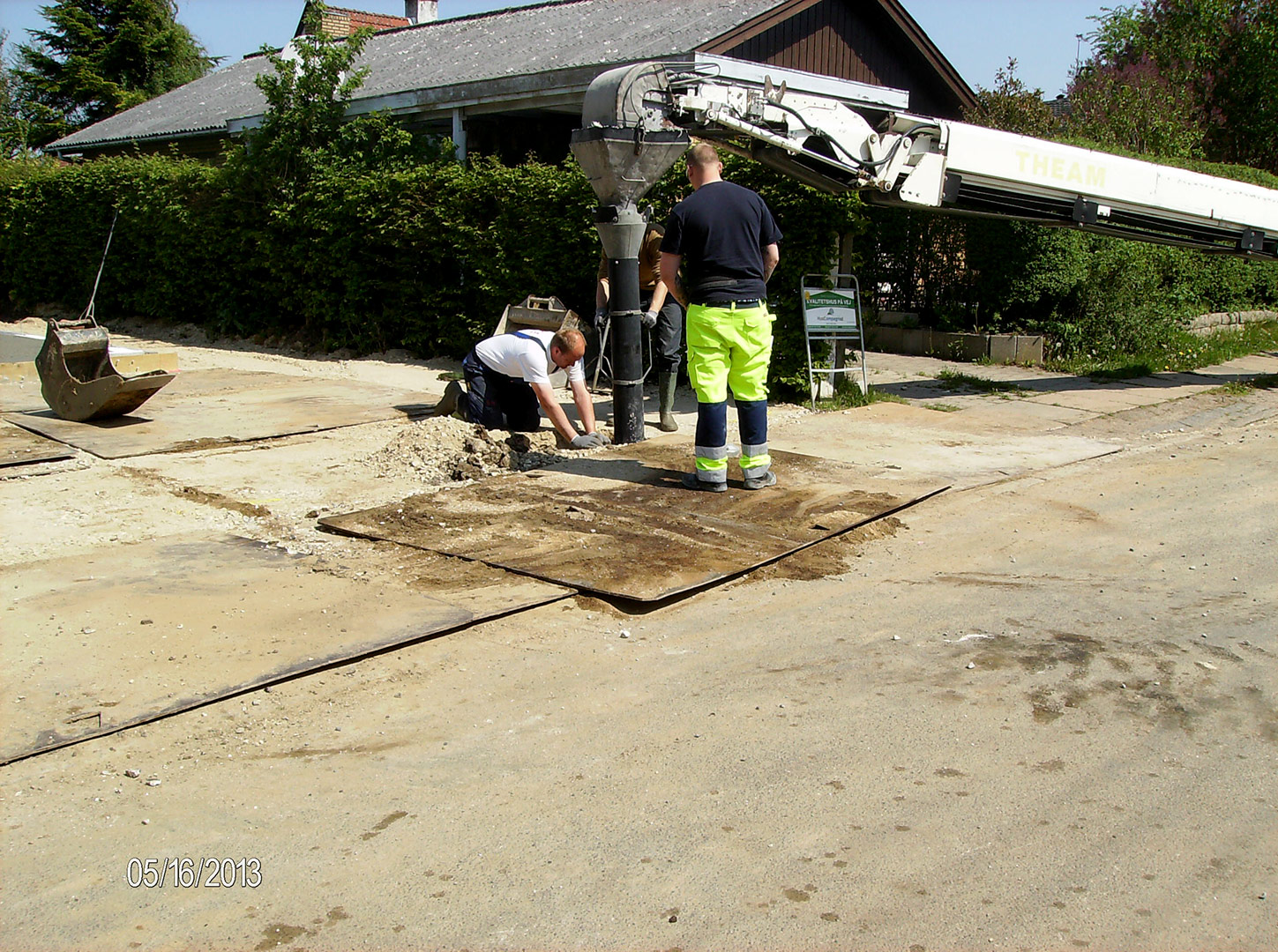 2013-05-16_11-22-05_2533 2013-05-16_11-22-05_2533