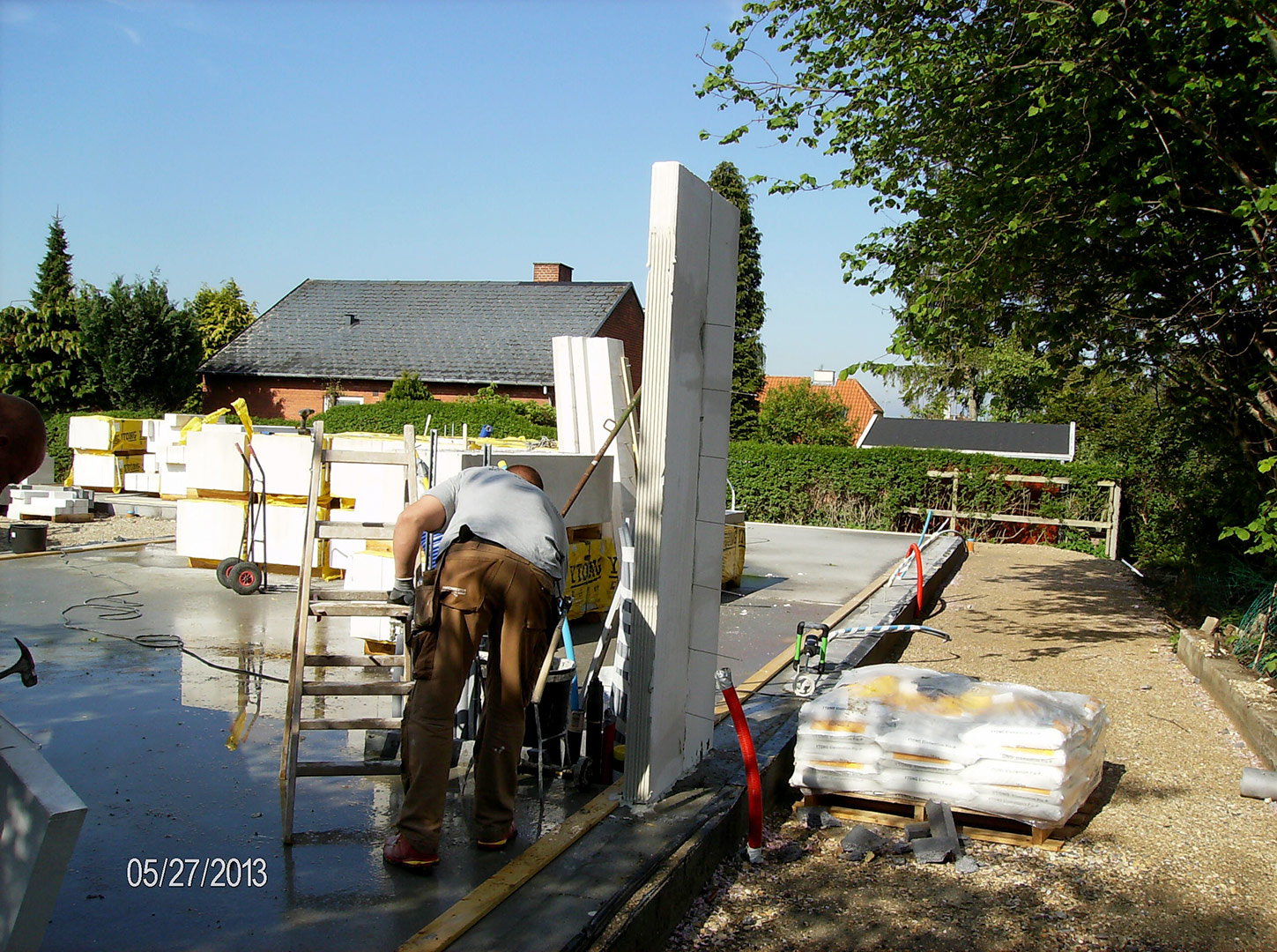 2013-05-27-07-56-18_2577 2013-05-27-07-56-18_2577