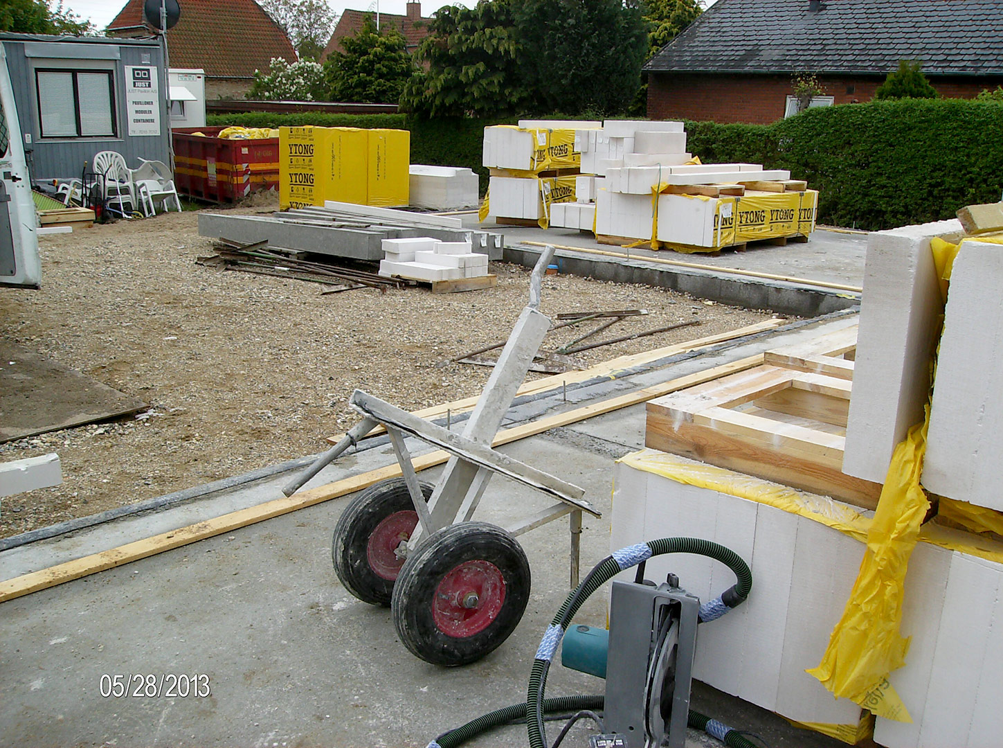 2013-05-28-08-27-21_2595 2013-05-28-08-27-21_2595