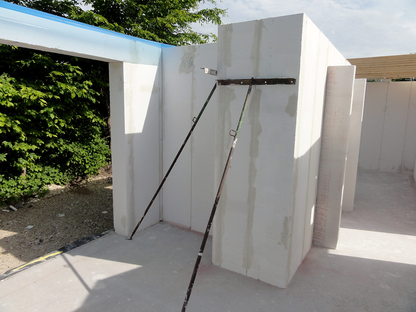 2013-06-02-16-25-37_08030 2013-06-02-16-25-37_08030