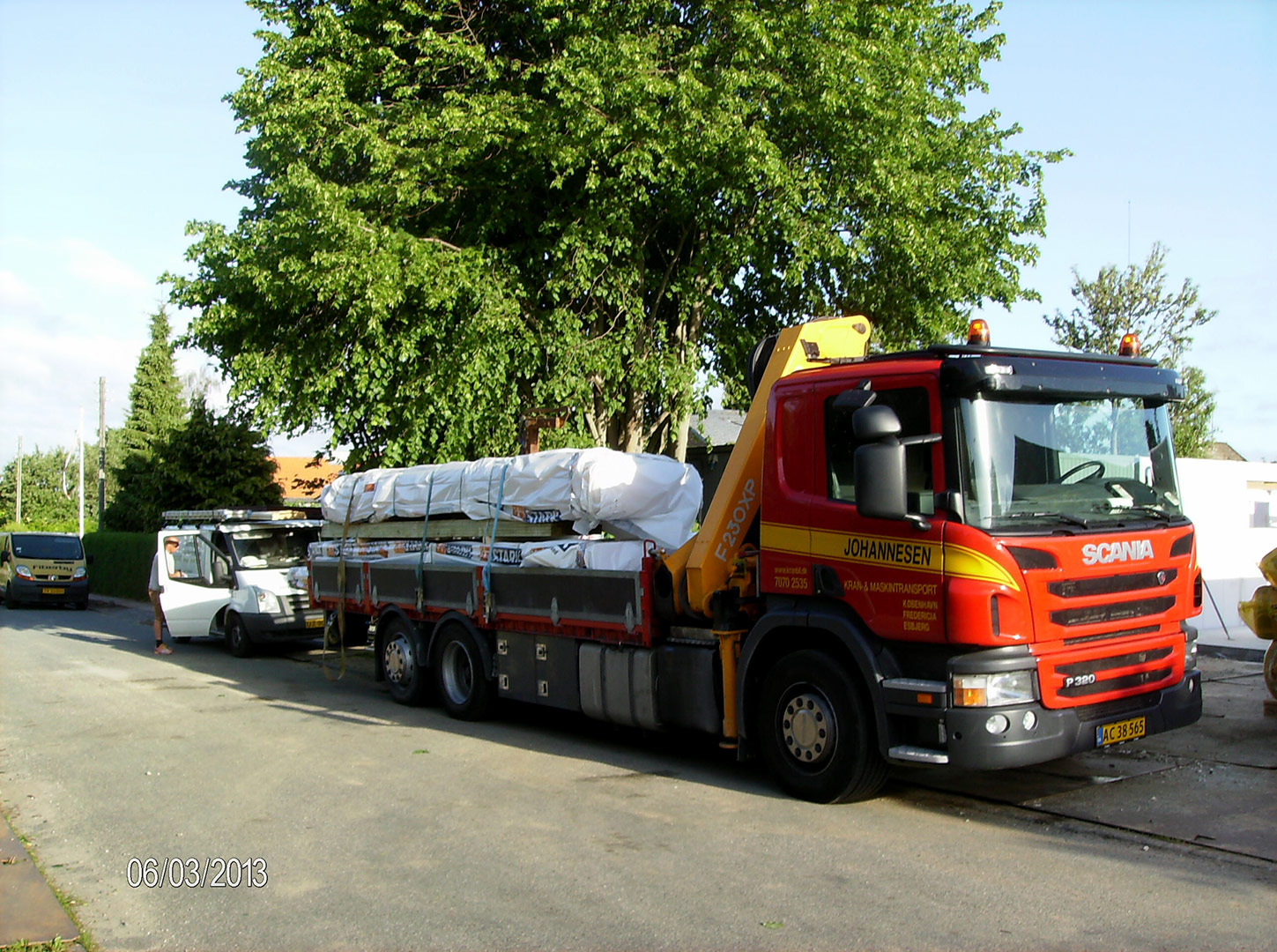 2013-06-03-06-08-38_2701 2013-06-03-06-08-38_2701