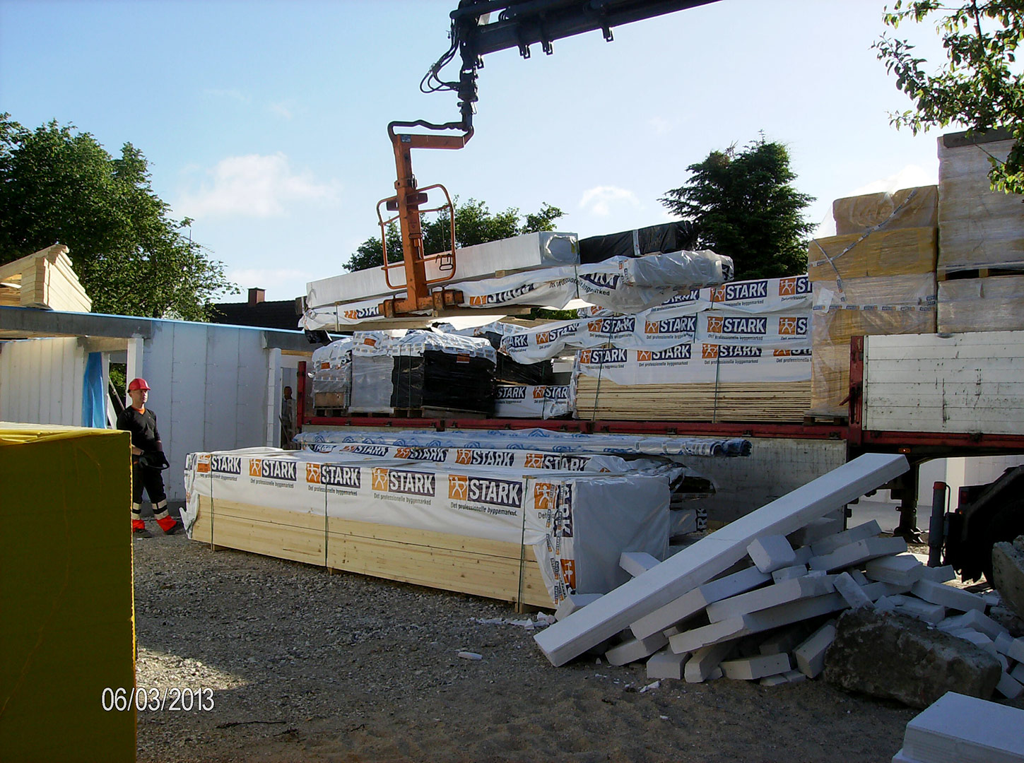 2013-06-03-06-42-14_2707 2013-06-03-06-42-14_2707