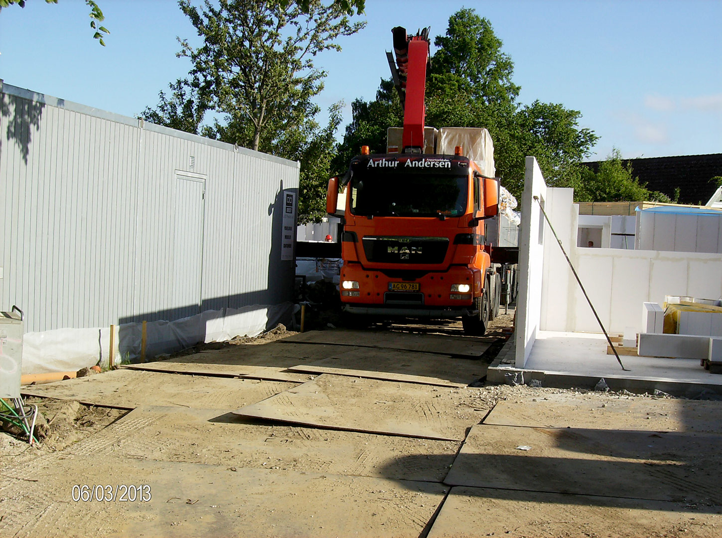 2013-06-03-06-44-27_2708 2013-06-03-06-44-27_2708