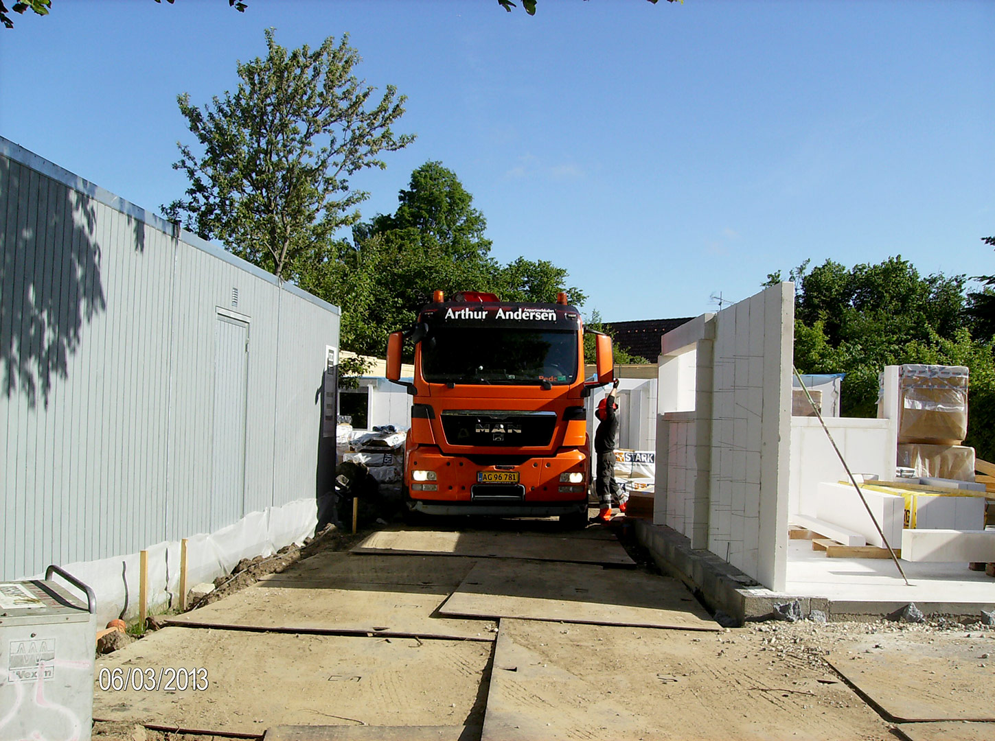 2013-06-03-07-41-56_2710 2013-06-03-07-41-56_2710