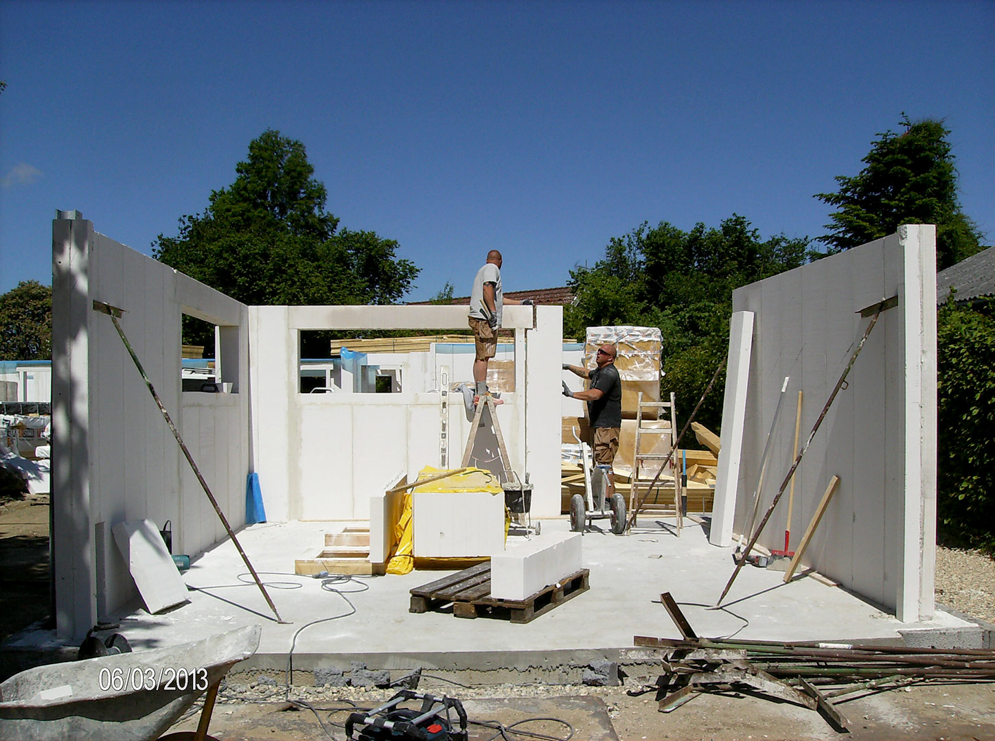 2013-06-03-12-02-31_2721 2013-06-03-12-02-31_2721