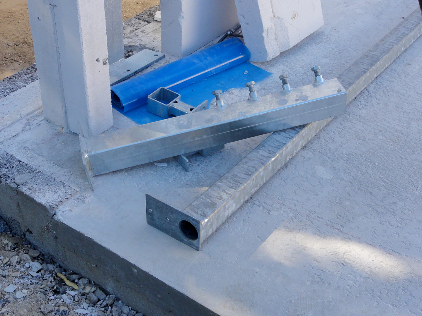 2013-06-04-17-06-57_08084 2013-06-04-17-06-57_08084