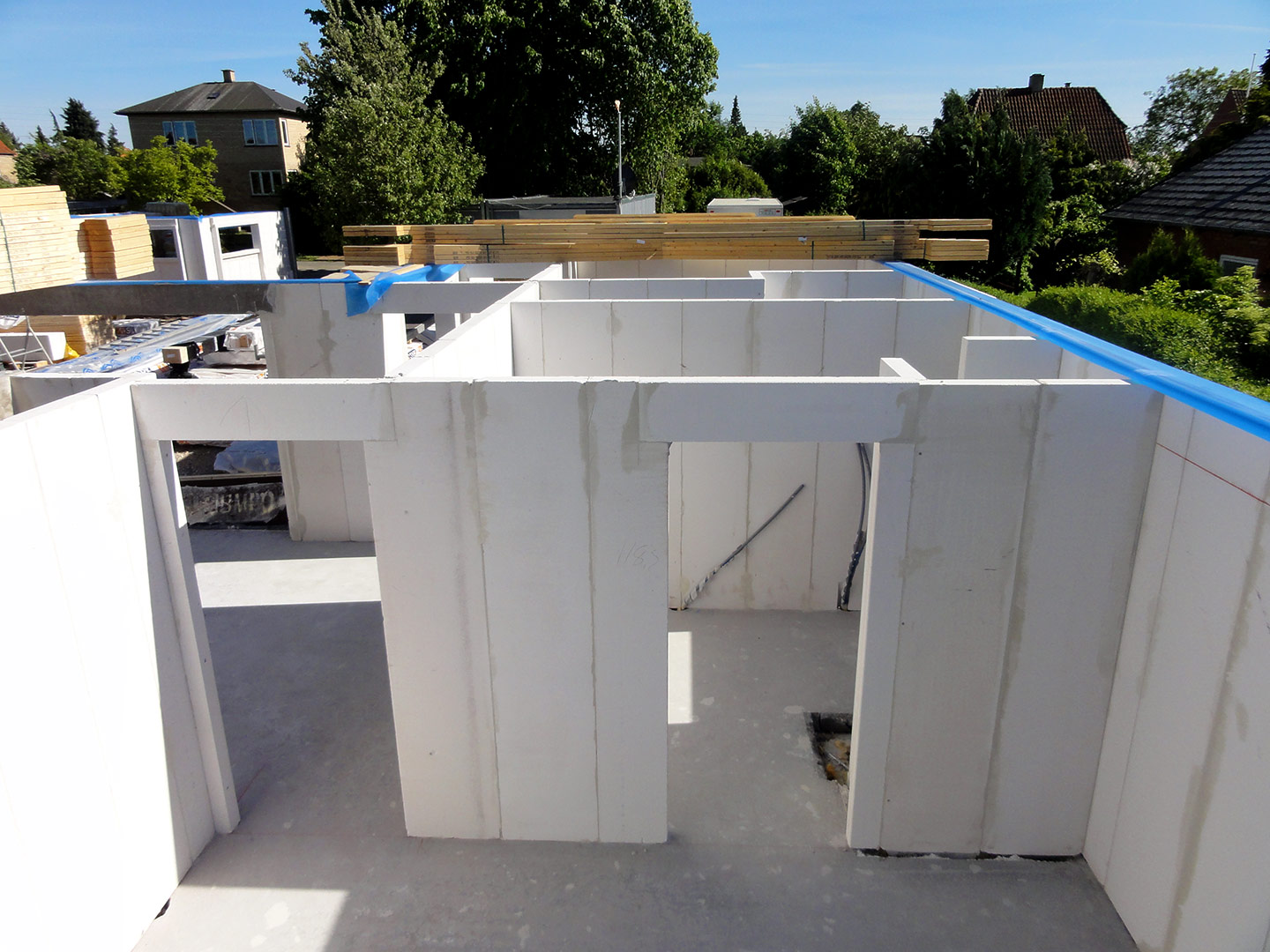 2013-06-04-17-13-44_08090 2013-06-04-17-13-44_08090