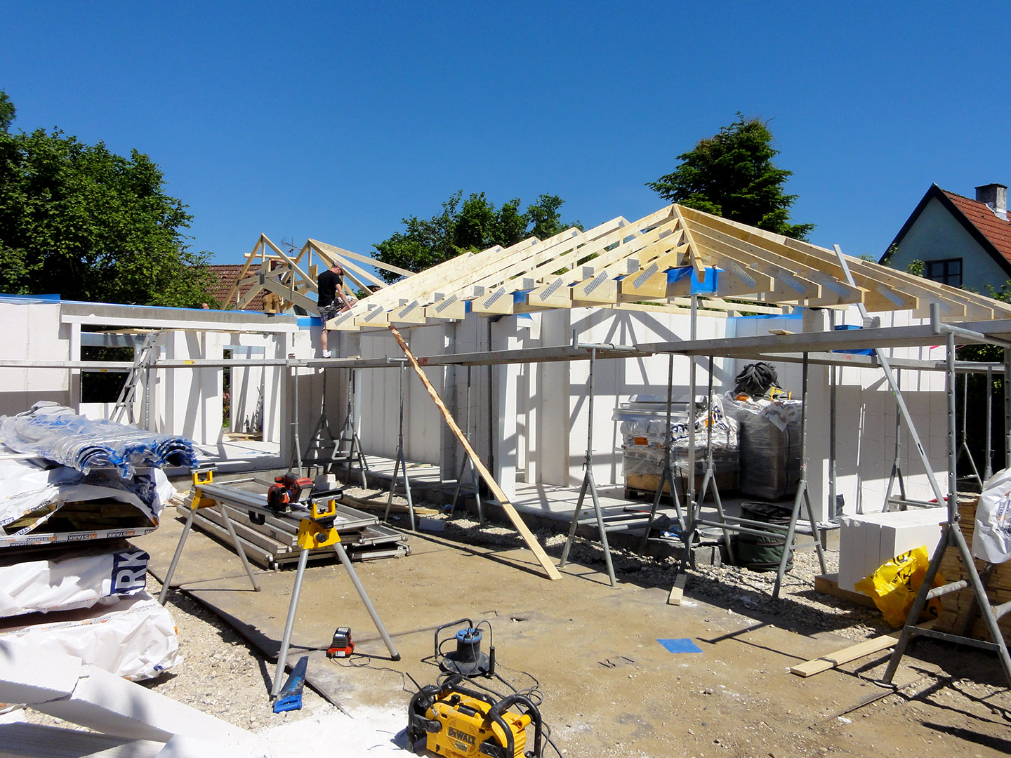 2013-06-05-12-36-30_08105 2013-06-05-12-36-30_08105