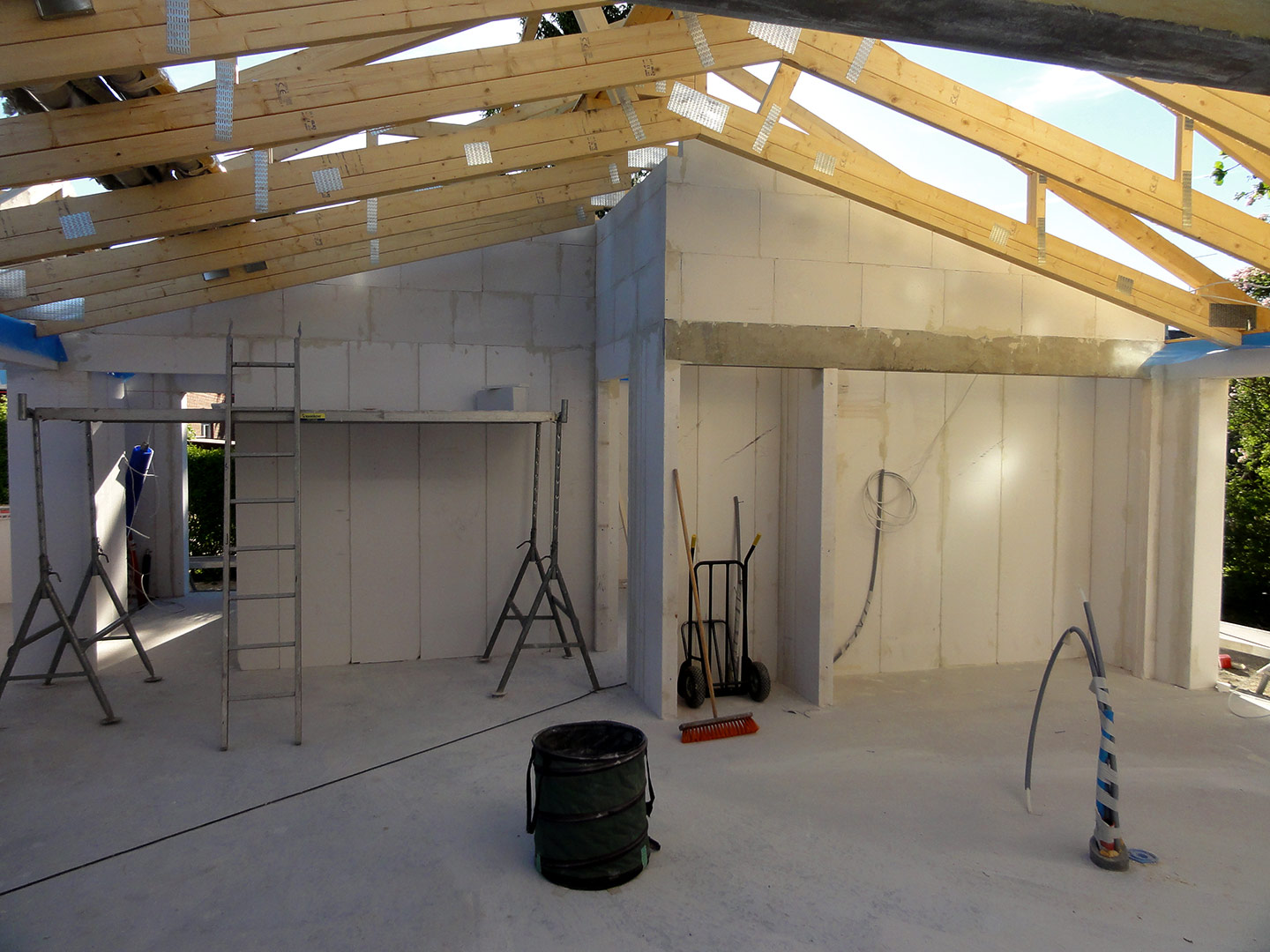 2013-06-10-18-59-42_08277 2013-06-10-18-59-42_08277