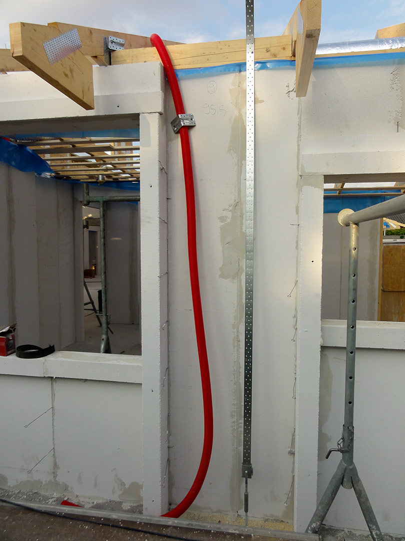 2013-06-11-19-42-12_08332 2013-06-11-19-42-12_08332