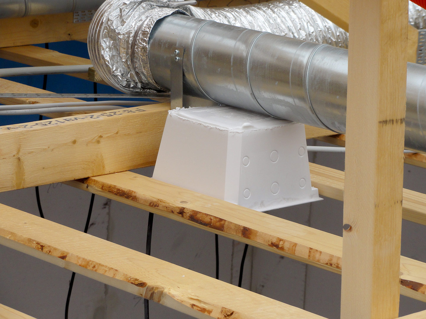 2013-06-12-18-58-26_08386 2013-06-12-18-58-26_08386