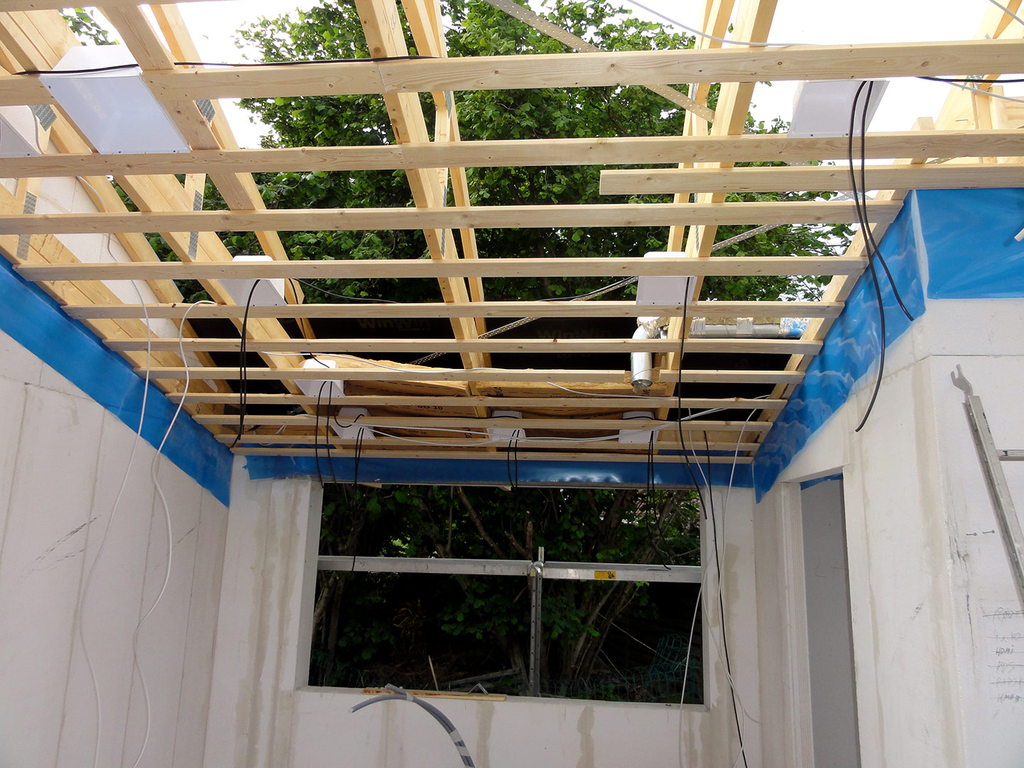 2013-06-12-19-23-07_08403 2013-06-12-19-23-07_08403