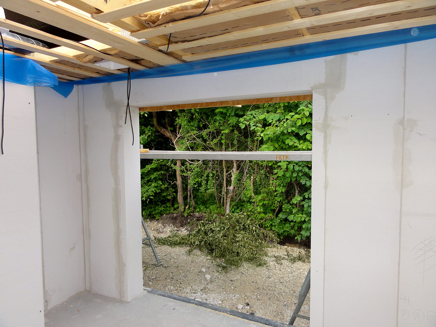 2013-06-12-19-25-45_08409 2013-06-12-19-25-45_08409