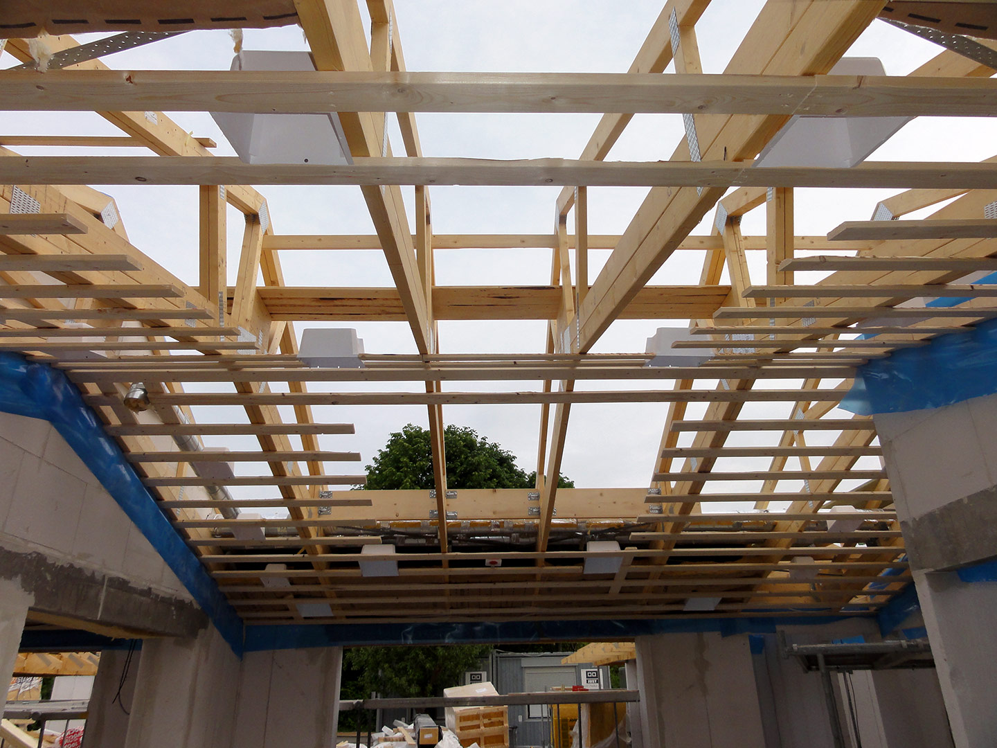 2013-06-12-19-49-48_08417 2013-06-12-19-49-48_08417